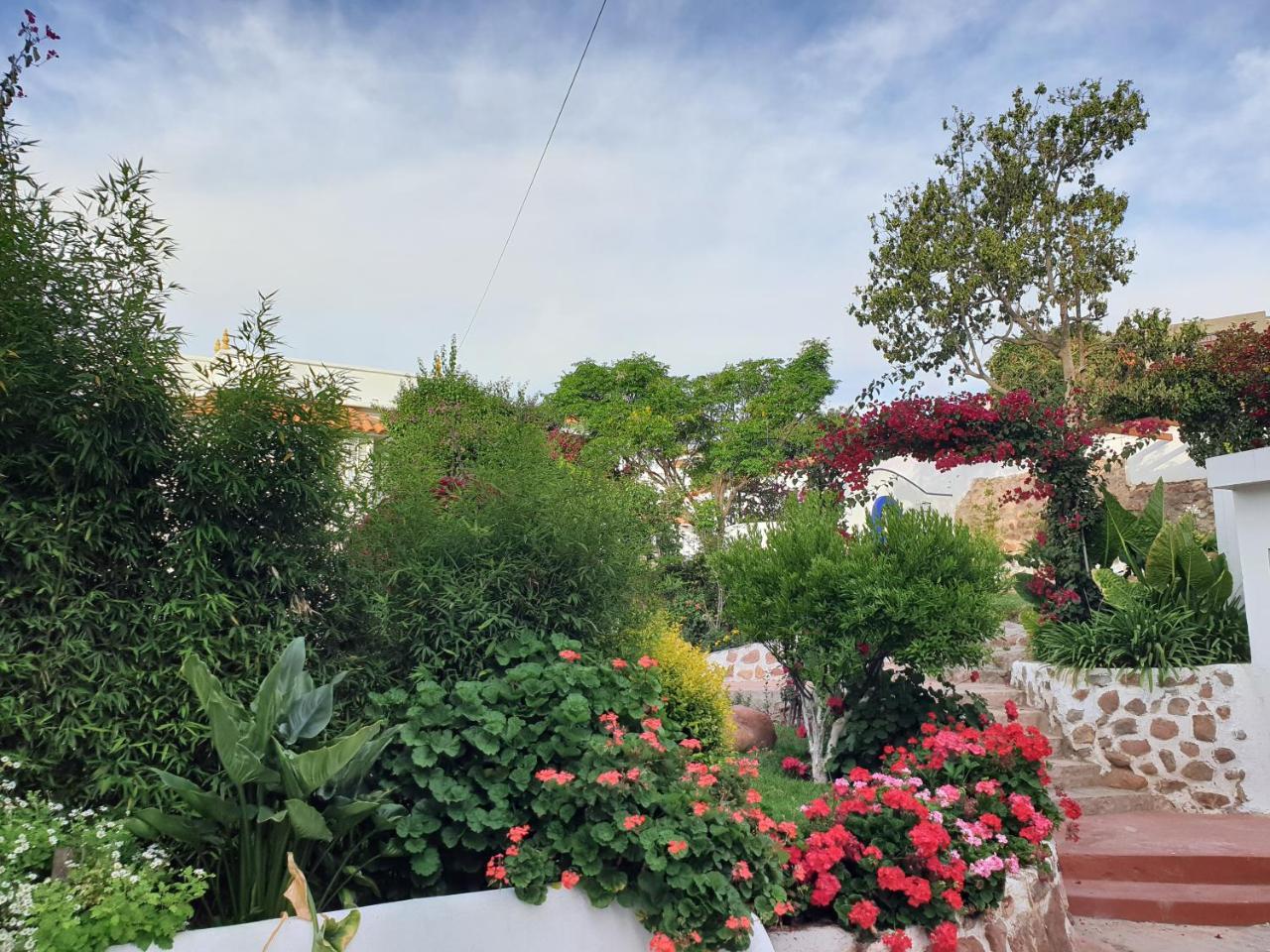 El Jardin De Su Merced B&B ซูเกร ภายนอก รูปภาพ